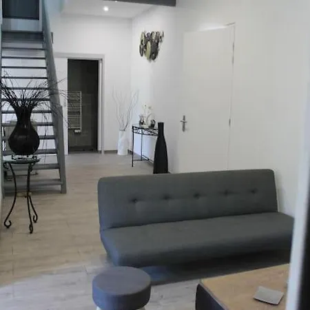 Independant Tres Calme Dans Propriete Apartment *